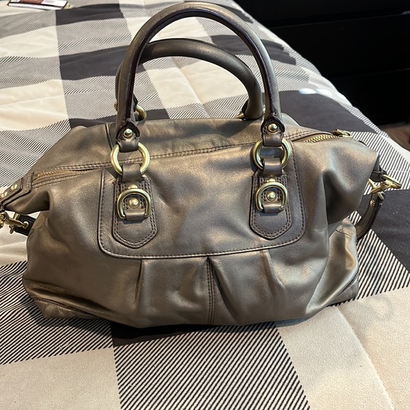 Purse fairly used hand or shoulder - Picture 8 of 9